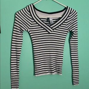 Black and white long sleeve